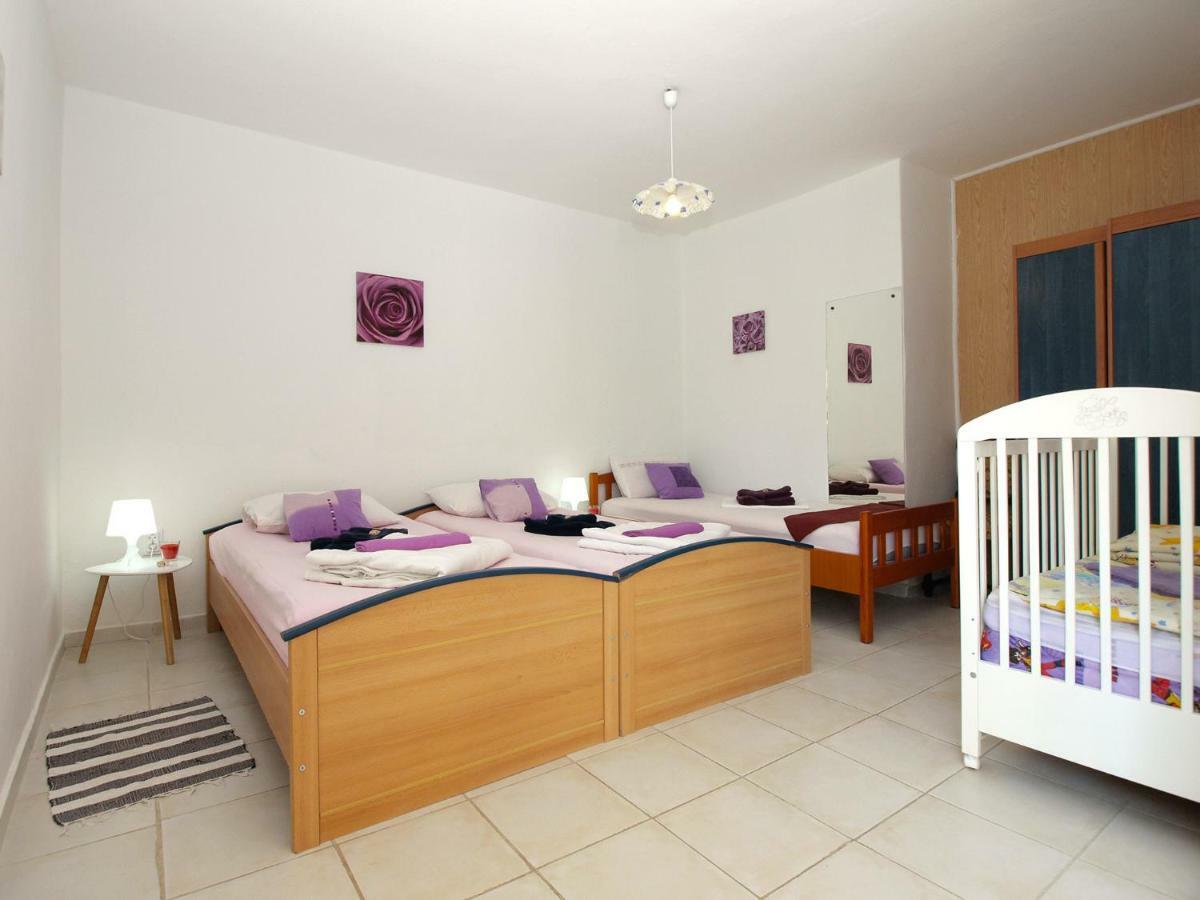 Apartments Davor 1676 Banjole Exterior photo